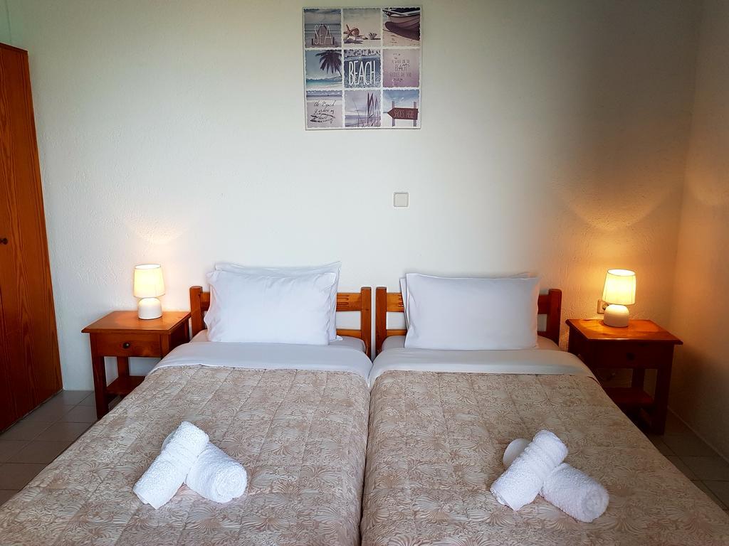 Melina'S Apartments Kalavarda Экстерьер фото