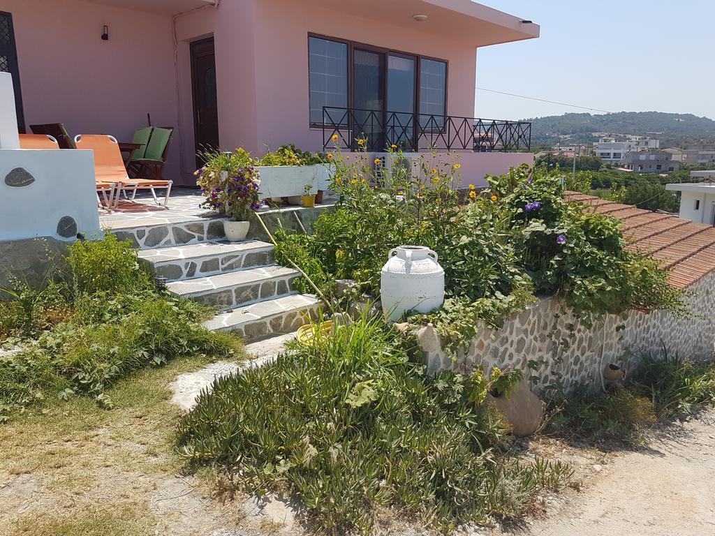 Melina'S Apartments Kalavarda Экстерьер фото