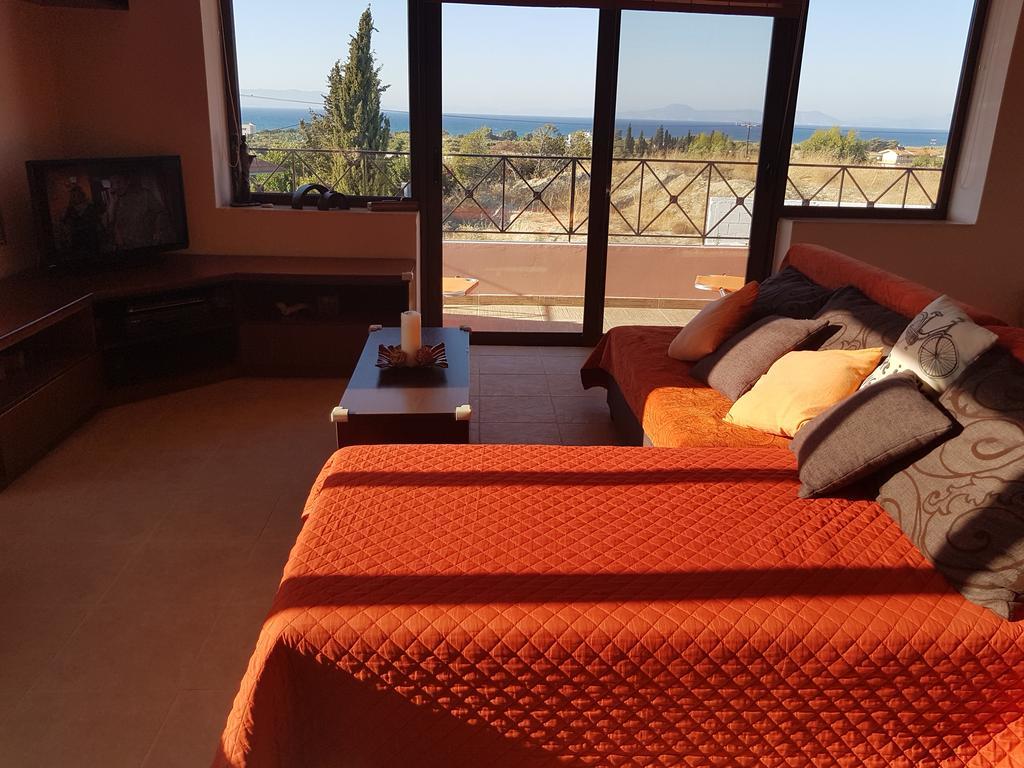 Melina'S Apartments Kalavarda Экстерьер фото