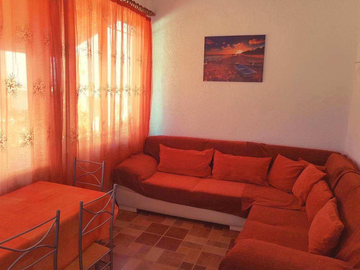 Melina'S Apartments Kalavarda Экстерьер фото